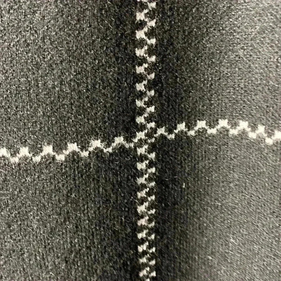 WEEKEND BY SUZANNE BETRO SIZE 1X/2X BLACK WHITE LONG BUTTON FRONT CARDIGAN - Picture 3 of 16